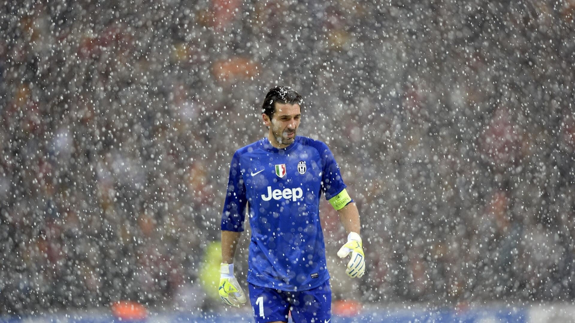 爱游戏体育在线app-PSG体能调度问题暴露密集赛程弊端,体能状态评分(ps)